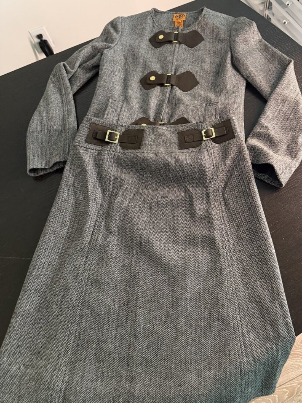Tory Burch Brown & Cream Herringbone Skirt Suit Set - Size 2 - Picture 1 of 11